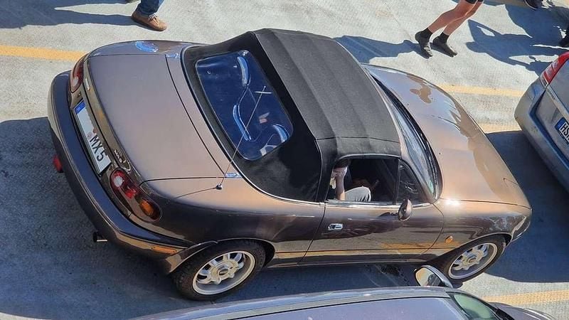 Second-hand Mazda MX5 90 CP (66 kW) 1996 Maro Cabrio