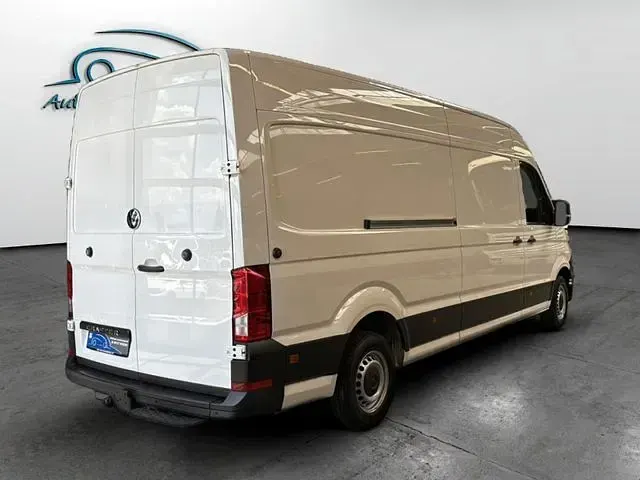 Gebraucht VW Crafter 140 PS (102 kW) 2025 Candyweiss Van