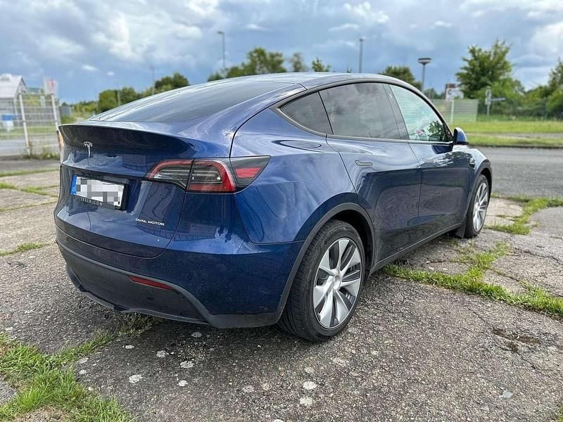 Gebraucht Tesla Model Y 189 kW (258 PS) 2024 Blau SUV