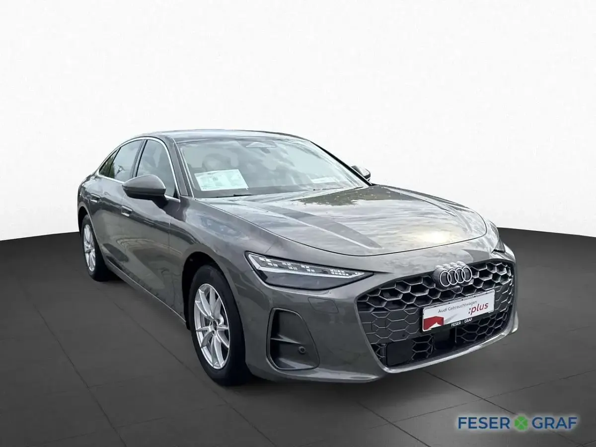 Gebraucht Audi A6 Advanced 204 PS (150 kW) 2025 Chronosgrau metallic Limousine