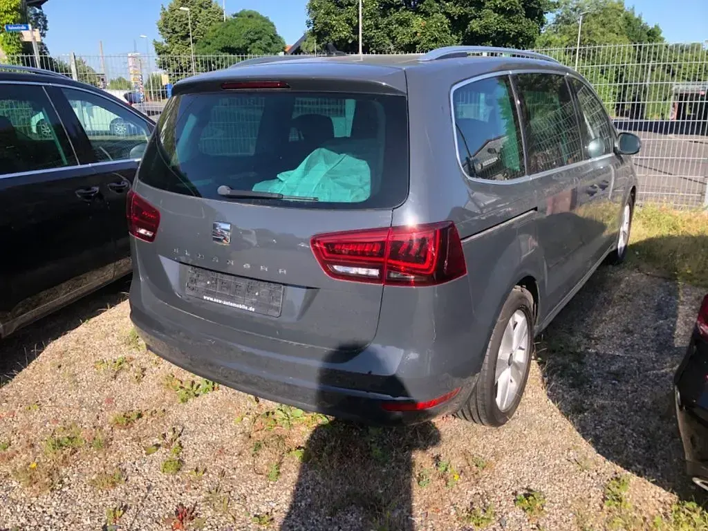 Gebraucht Seat Alhambra XCELLENCE 150 PS (110 kW) 2019 Grau Van / Kleinbus