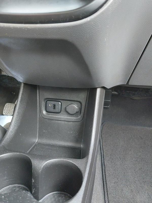 Gebraucht Opel Karl Exklusiv 75 PS (55 kW) 2015 Silber Kleinwagen