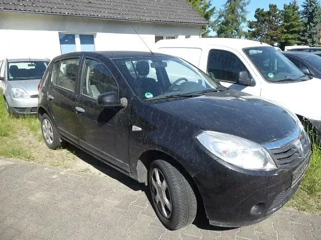 Gebraucht Dacia Sandero Basis 75 PS (55 kW) 2010 Grau Limousine