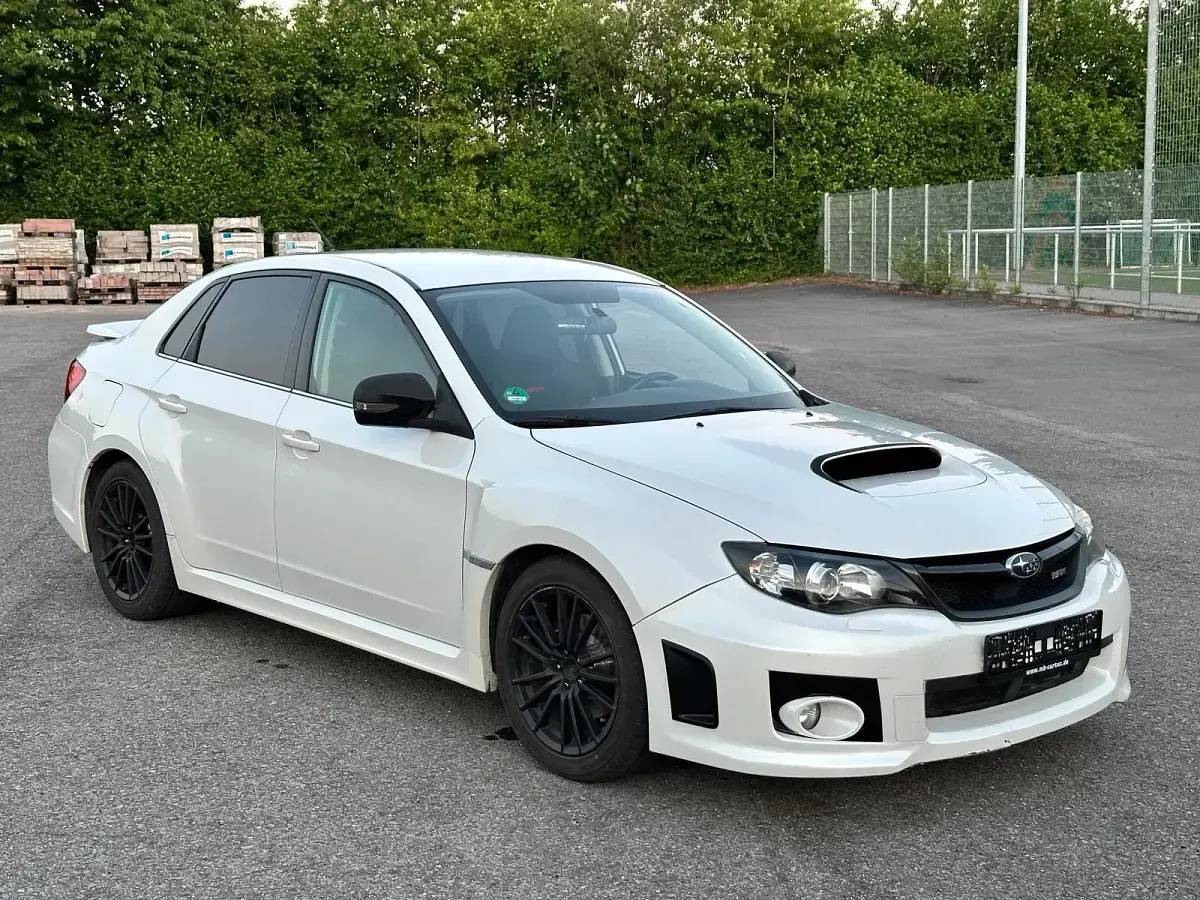 Gebraucht Subaru Impreza 265 PS (194 kW) 2011 Weiß Limousine