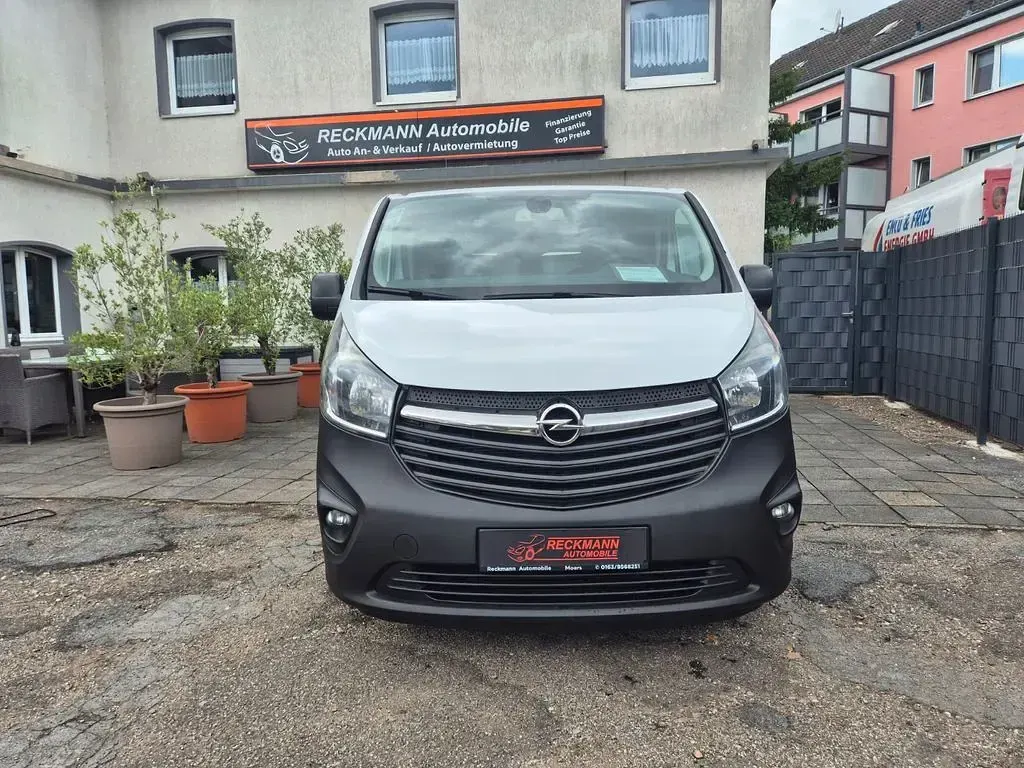 Gebraucht Opel Vivaro 120 PS (88 kW) 2014 Weiß Van / Kleinbus