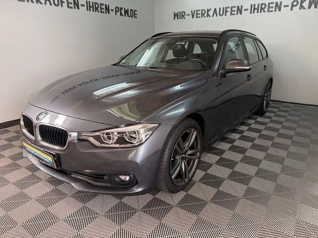Gebraucht BMW 320 190 PS (139 kW) 2016 Grau Kombi