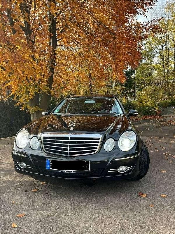 Gebraucht Mercedes E220 Avantgarde 170 PS (125 kW) 2008 Limousine