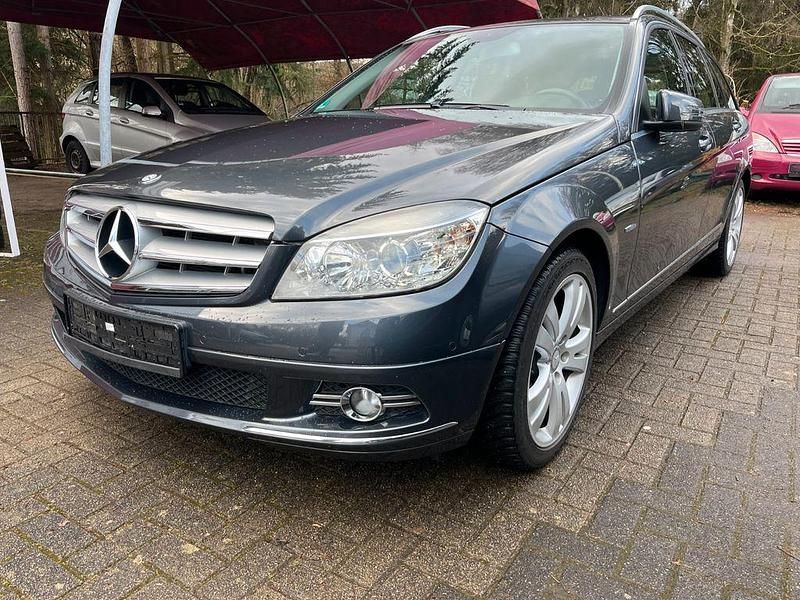 Gebraucht Mercedes C180 156 PS (114 kW) 2010 Grau Kombi
