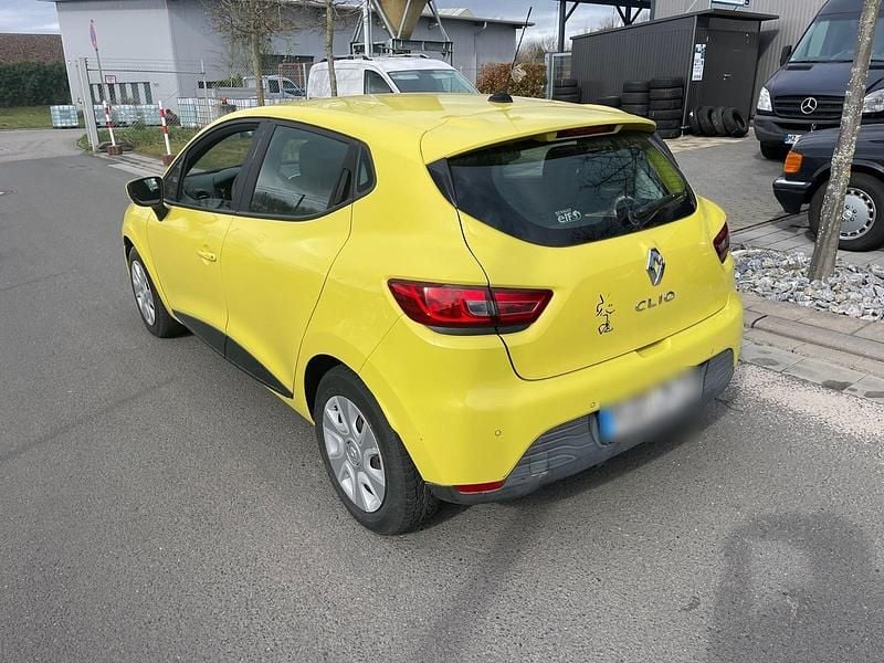 Second-hand Renault Clio IV 2012 Galben Berlinǎ