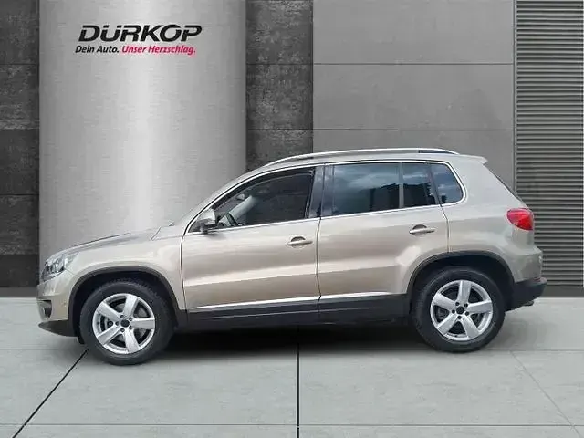 Gebraucht VW Tiguan Sportline 125 PS (91 kW) 2016 Beige SUV
