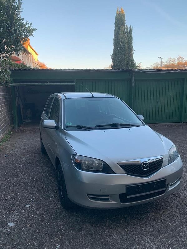 Gebraucht Mazda 2 80 PS (58 kW) 2005 Silber Kleinwagen