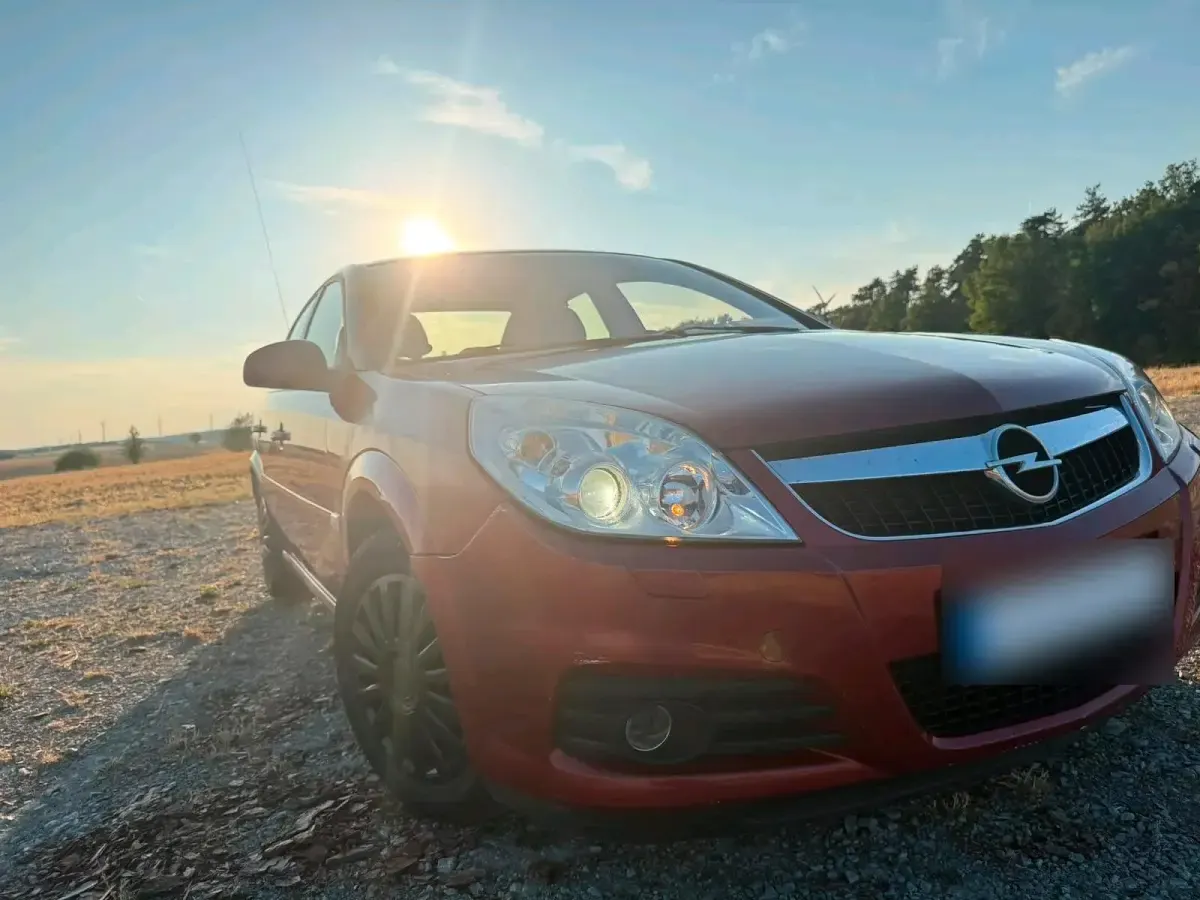 Gebraucht Opel Vectra 105 PS (77 kW) 2007 Rot Limousine