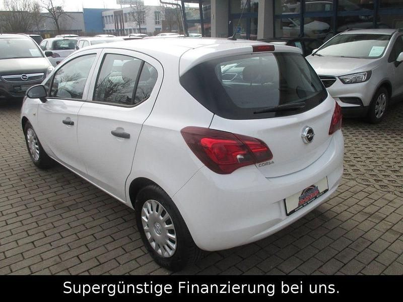Gebraucht Opel Corsa Selection 69 PS (50 kW) 2016 Weiß Kleinwagen