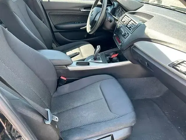 Gebraucht BMW 116 136 PS (100 kW) 2012 Schwarz Kleinwagen