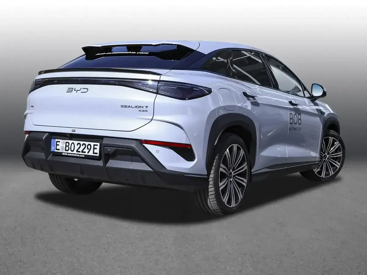 Gebraucht BYD Sealion 7 389 kW (530 PS) 2026 Grau SUV