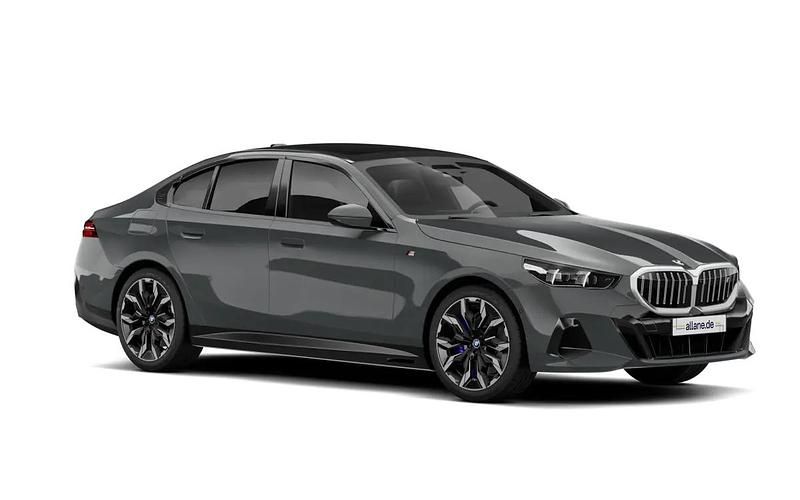 M brooklyn grau Neu 2025 BMW i5 Comfort Edition Limousine | 114.950 € - Bild 1/4