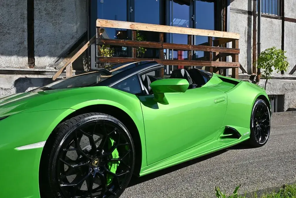 Gebraucht Lamborghini Huracán 640 PS (470 kW) 2020 Grün Cabrio