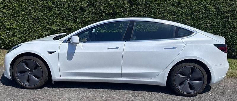 Weiß Gebraucht 2020 Tesla Model 3 Long Range AWD Limousine | 22.500 € (Fairer Preis) - Bild 1/4