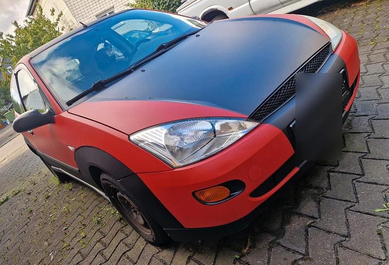 Grün Gebraucht 1999 Ford Focus Kleinwagen | 650 € (Guter Preis) - Bild 1/1