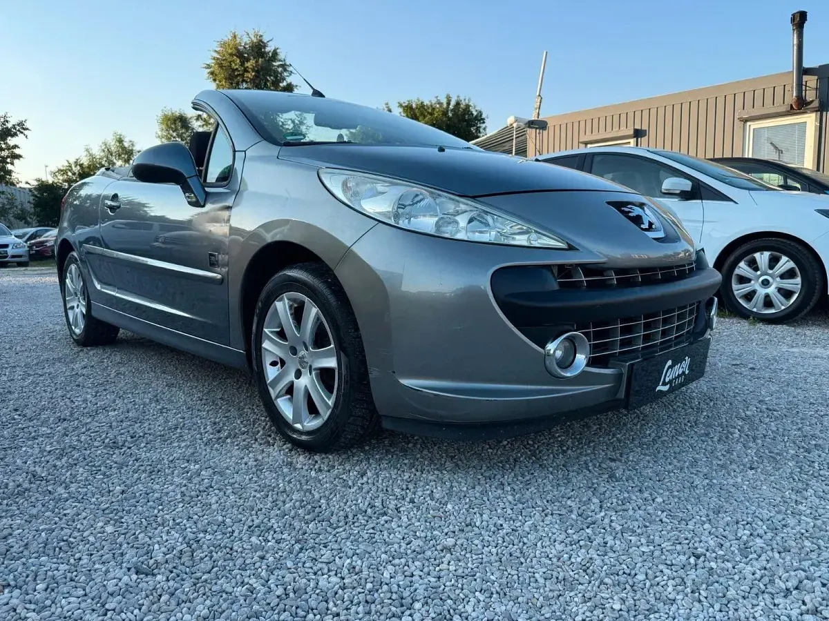 Gebraucht Peugeot 207 CC Platinum 120 PS (88 kW) 2009 Grau Cabrio