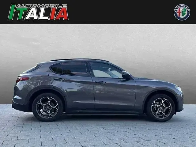 Gebraucht Alfa Romeo Stelvio Tech Edition 209 PS (153 kW) 2019 Grau SUV