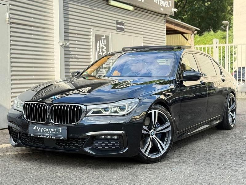 Schwarz Gebraucht 2017 BMW 750L M Sport Limousine | 39.000 € (Teuer) - Bild 1/4