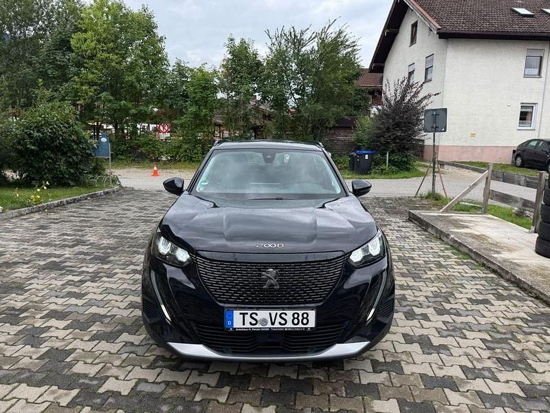 Gebraucht Peugeot 2008 Allure 131 PS (96 kW) 2020 Schwarz SUV