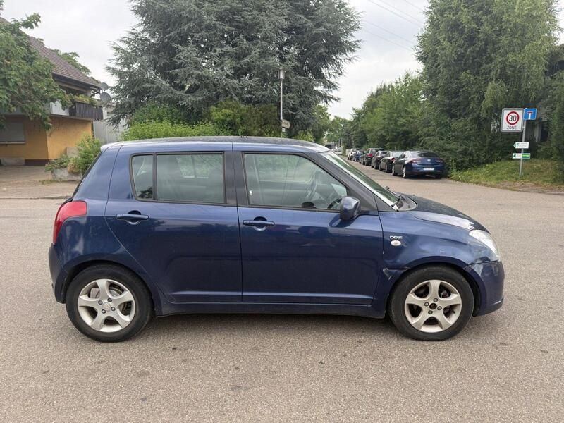 Gebraucht Suzuki Swift Club 75 PS (55 kW) 2005 Blau Kleinwagen