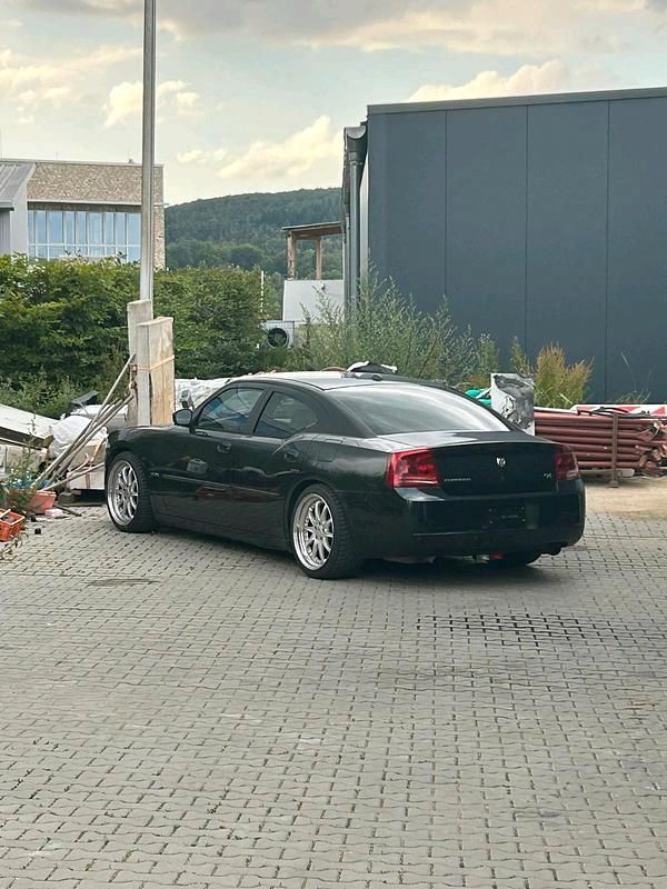 Używany Dodge Charger 345 KM (253 kW) 2006 Czarny Sedan/Limuzyna