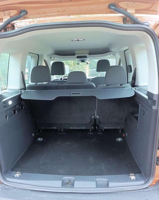 Gebraucht VW Caddy 116 PS (85 kW) 2023 Bronze Van / Kleinbus