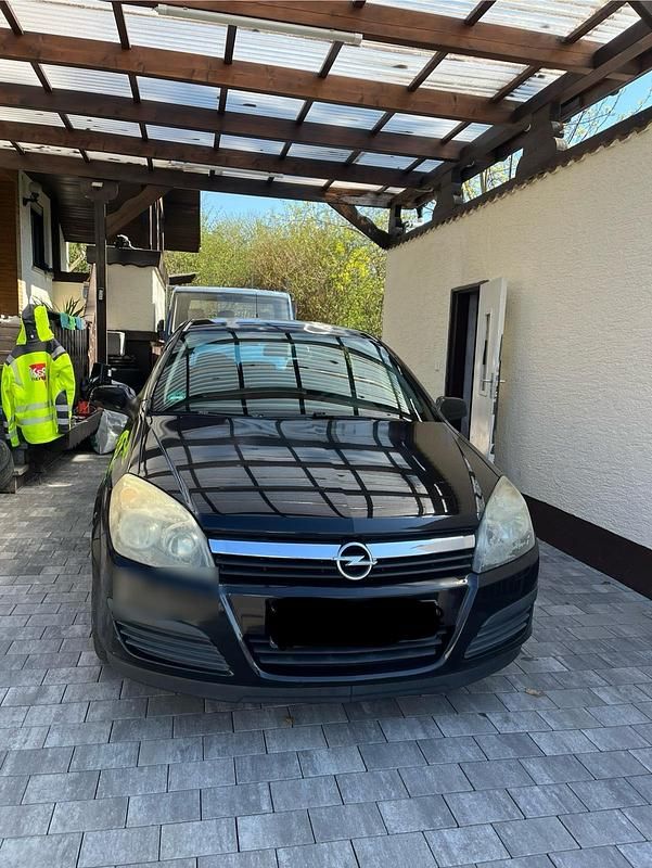 Gebraucht Opel Astra 100 PS (73 kW) 2005 Schwarz Kleinwagen