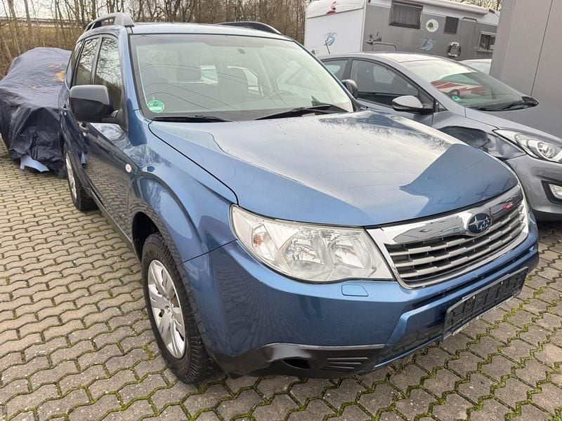 Blau Gebraucht 2008 Subaru Forester Active SUV | 3.490 € (Superpreis) - Bild 1/4