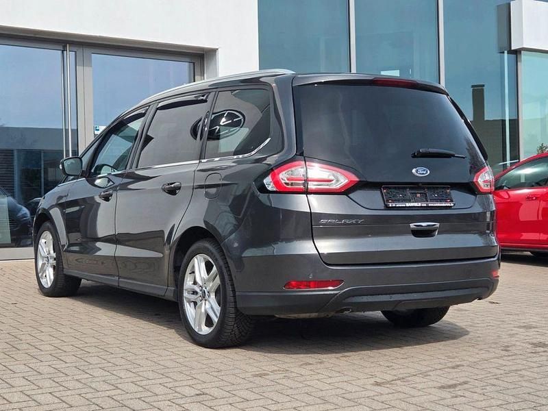 Gebraucht Ford Galaxy Titanium 209 PS (153 kW) 2018 Grau Van / Kleinbus