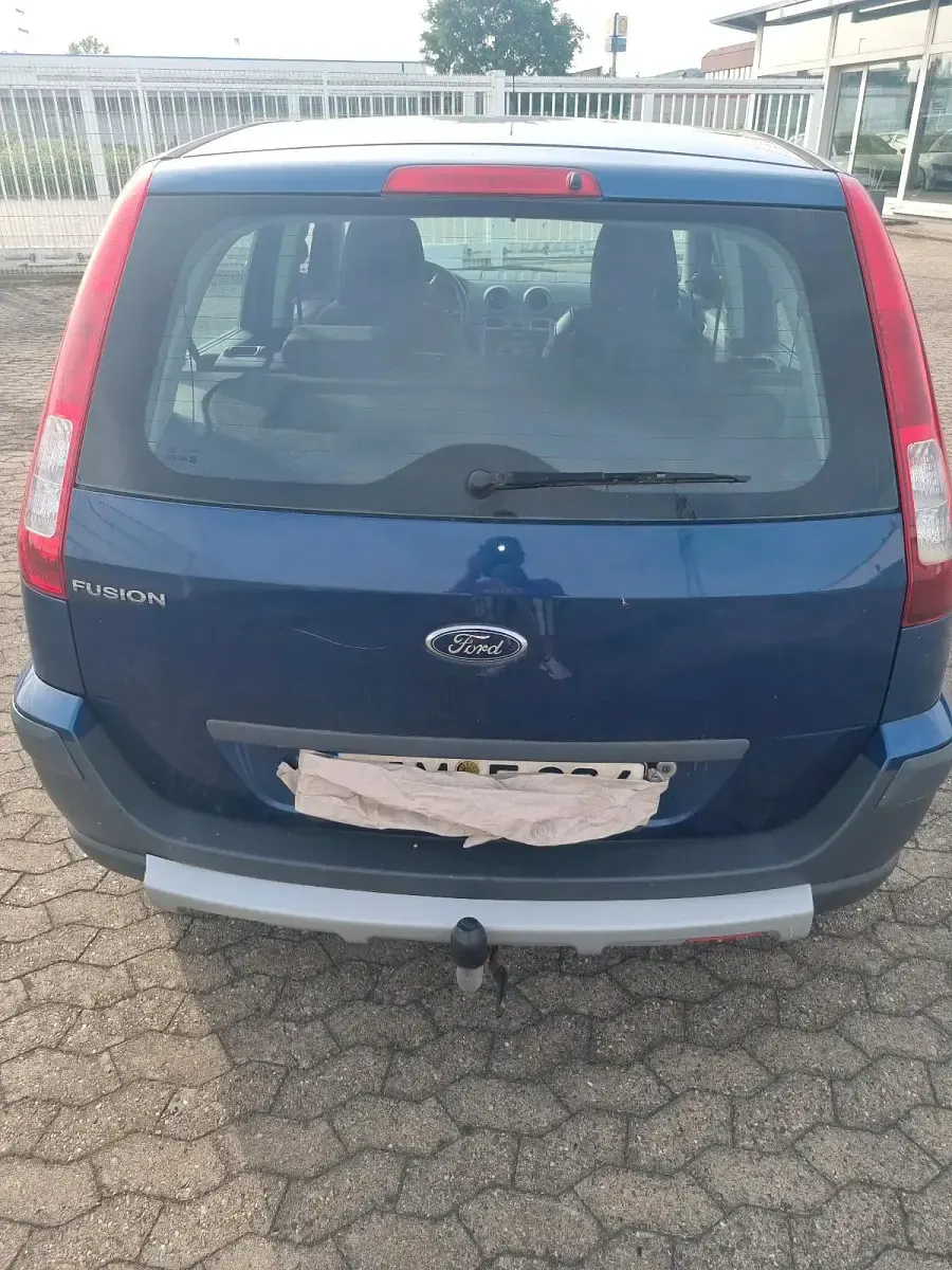 Gebraucht Ford Fusion 80 PS (58 kW) 2009 Blau Kleinwagen