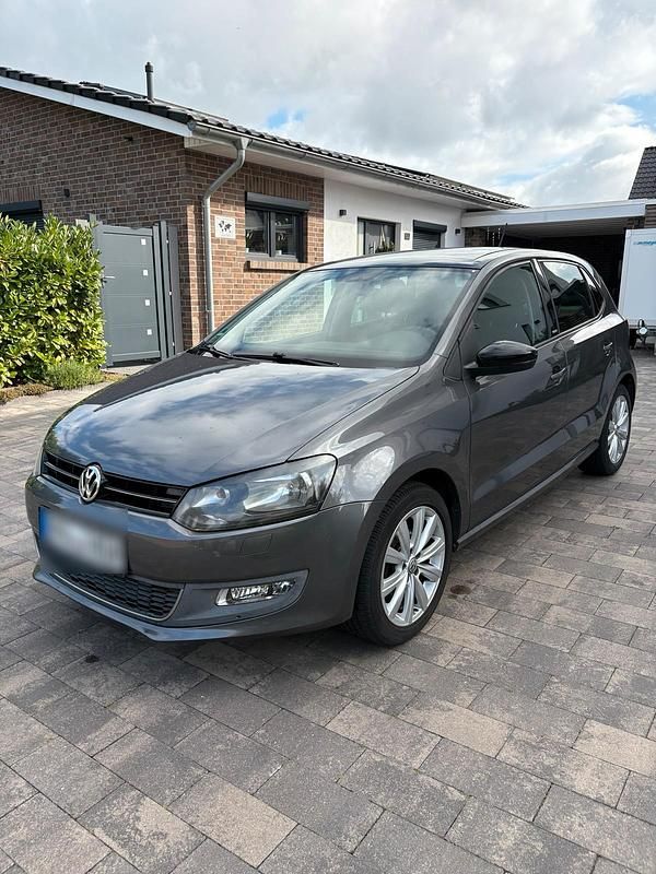 Grau Gebraucht 2012 VW Polo Kleinwagen | 8.999 € (Teuer) - Bild 1/4