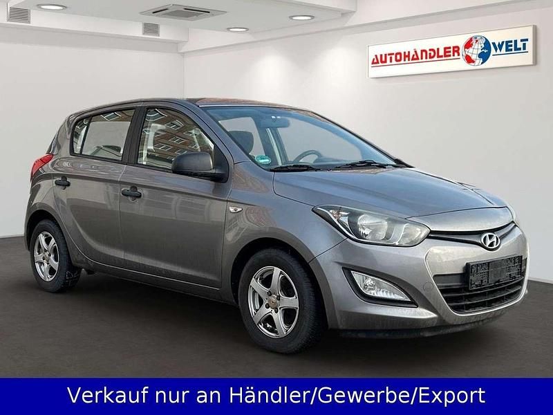Gebraucht Hyundai i20 86 PS (63 kW) 2013 Grau Kleinwagen