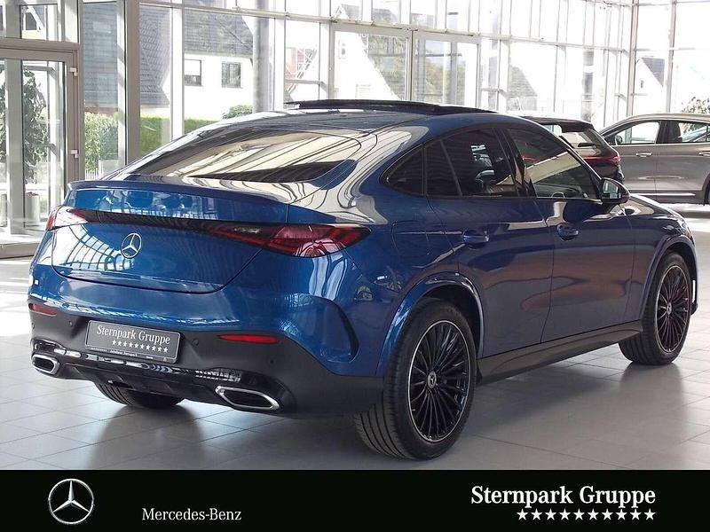 Gebraucht Mercedes GLC450 AMG 367 PS (269 kW) 2024 Blau Coupé