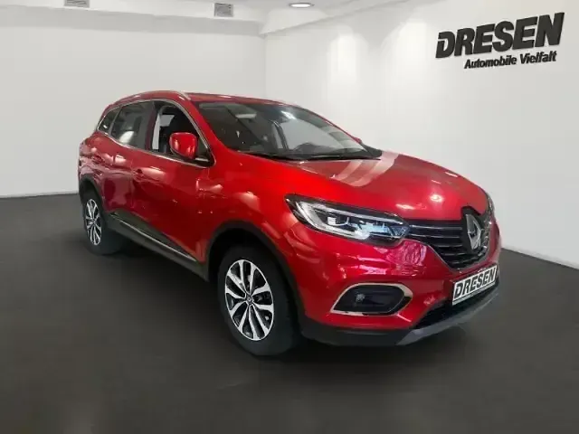 Gebraucht Renault Kadjar Intens 140 PS (102 kW) 2021 Rot SUV