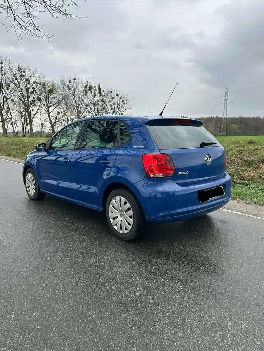 Used VW Polo Team 60 HP (44 kW) 2010 Blue Hatchback