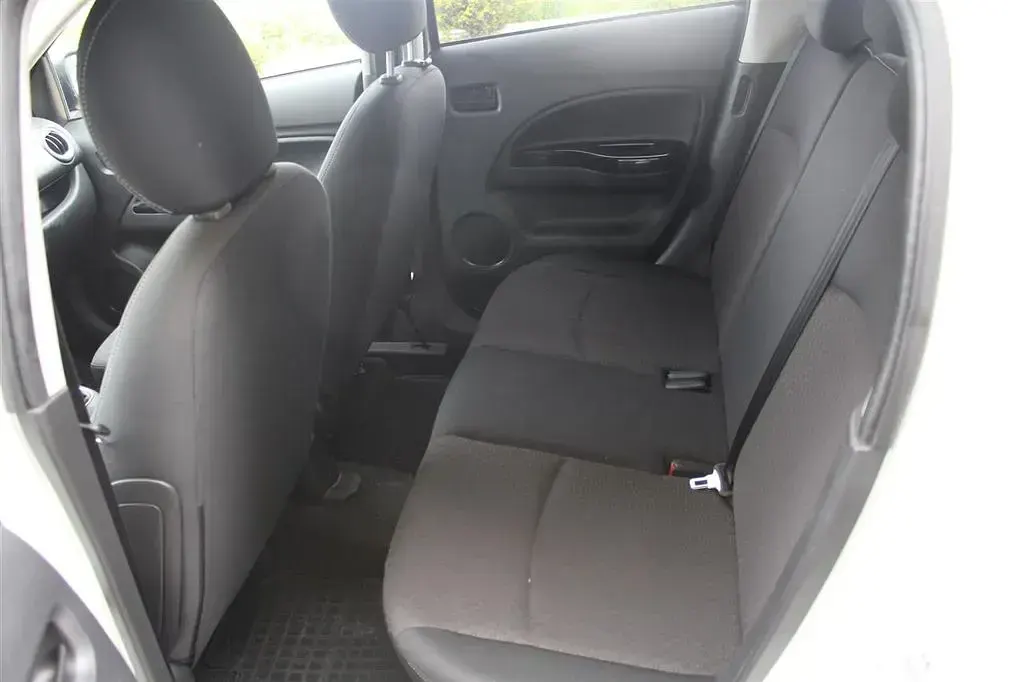Gebraucht Mitsubishi Space Star 80 PS (58 kW) 2016 Weiß Kleinwagen