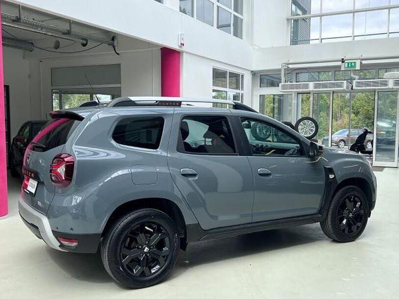 Gebraucht Dacia Duster Extreme 131 PS (96 kW) 2022 Grau SUV