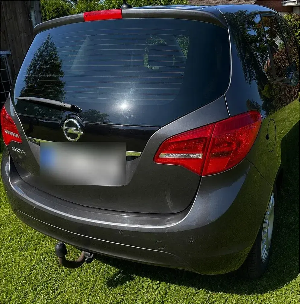 Gebraucht Opel Meriva Design Edition 101 PS (74 kW) 2011 Grau Van / Kleinbus