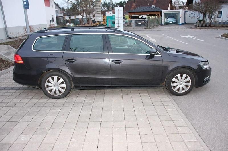 Gebraucht VW Passat Trendline 140 PS (102 kW) 2011 Braun Kombi