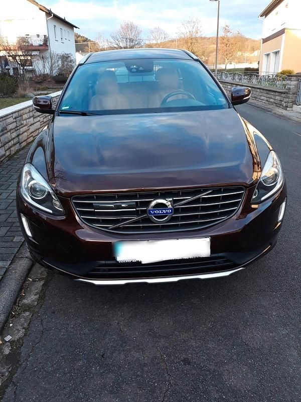 Braun Gebraucht 2014 Volvo XC60 SUV | 18.500 € (Etwas zu teuer) - Bild 1/4