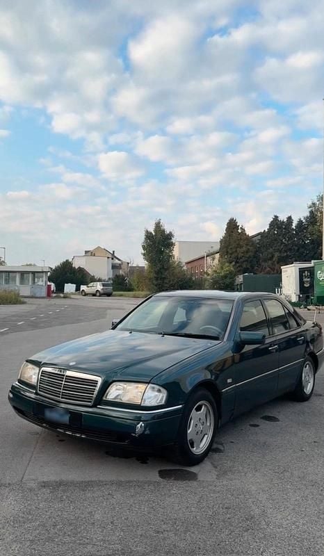 Gebraucht Mercedes C230 Elegance 150 PS (110 kW) 1997 Grün Limousine