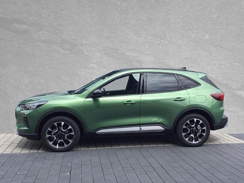 Gebraucht Ford Kuga Active 182 PS (133 kW) 2024 Bursting green SUV