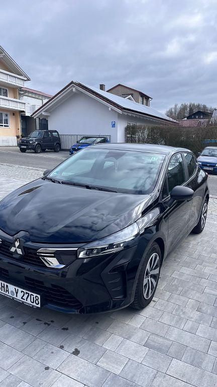 Gebraucht Mitsubishi Colt 67 PS (49 kW) 2025 Schwarz Kleinwagen