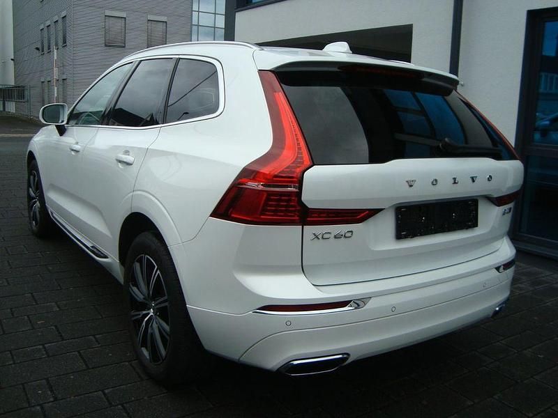 Gebraucht Volvo XC60 Inscription 197 PS (144 kW) 2020 Weiß SUV