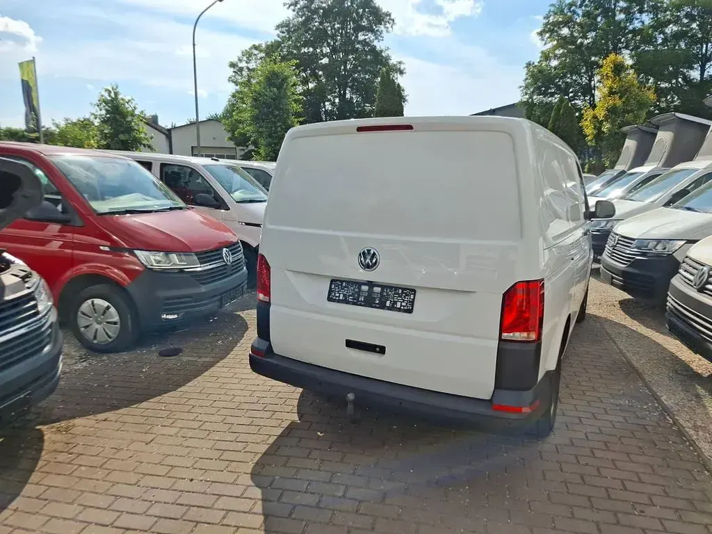 Gebraucht VW T6.1 150 PS (110 kW) 2021 Weiß Van