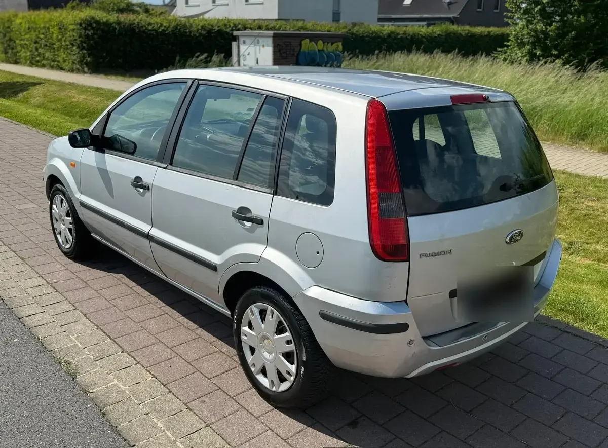 Gebraucht Ford Fusion 101 PS (74 kW) 2004 Silber Kleinwagen